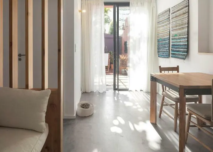 Pink House Azores * Ponta Delgada