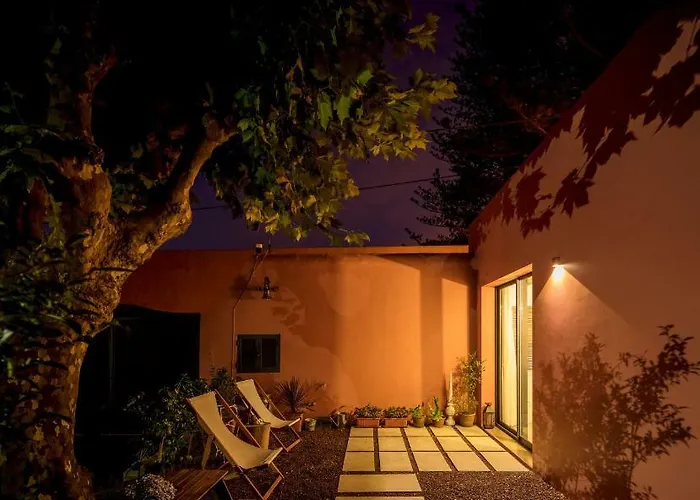 Landhaus Pink House Azores *