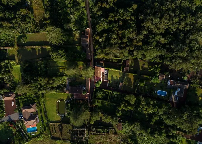 Landhaus Pink House Azores *