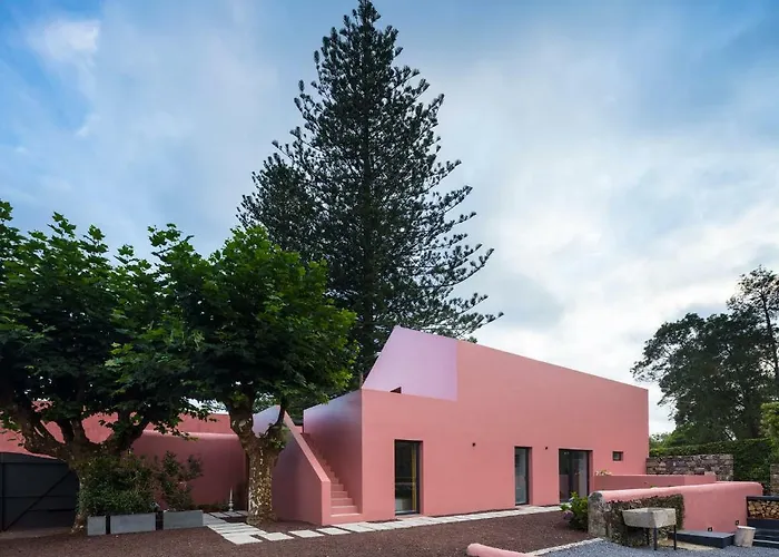 Pink House Azores