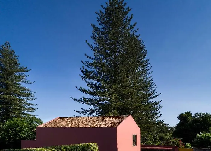 Landhaus Pink House Azores